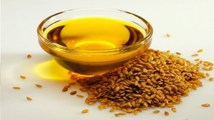 Flaxseed oil is one of the components of the serum Skincell a curse.
